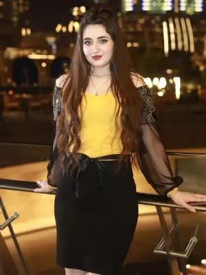 Pihu Gupta 22 Years Old VIP Call Girl